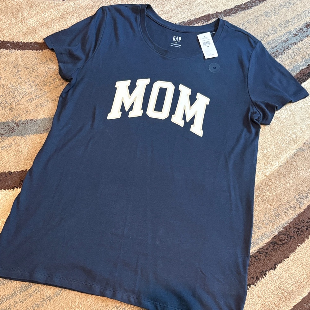 GAP Navy Blue Women's Tee with 'MOM' Print